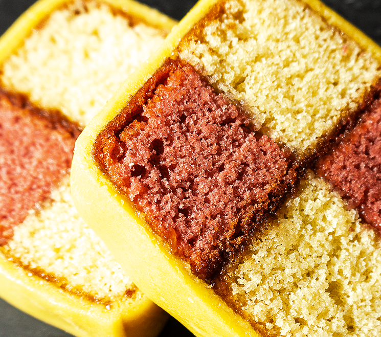 Poulnabrone dolmen black and white image